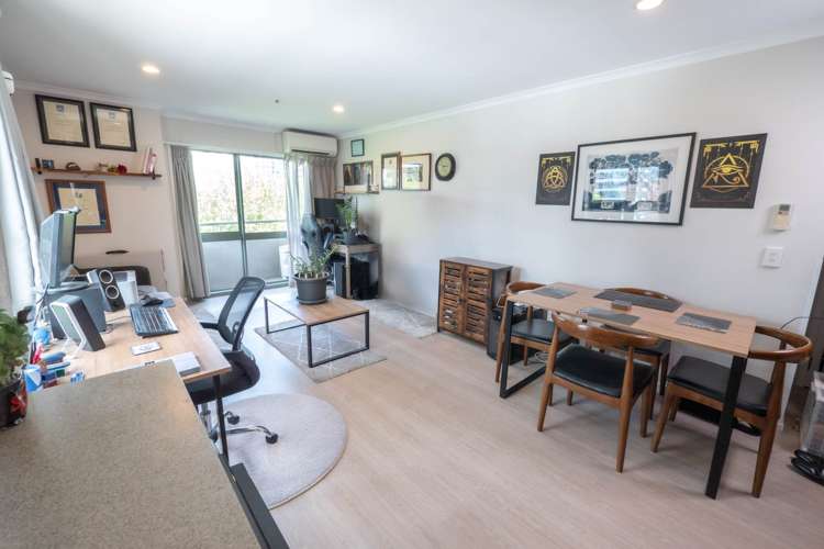 9F/363 Queen Street_4