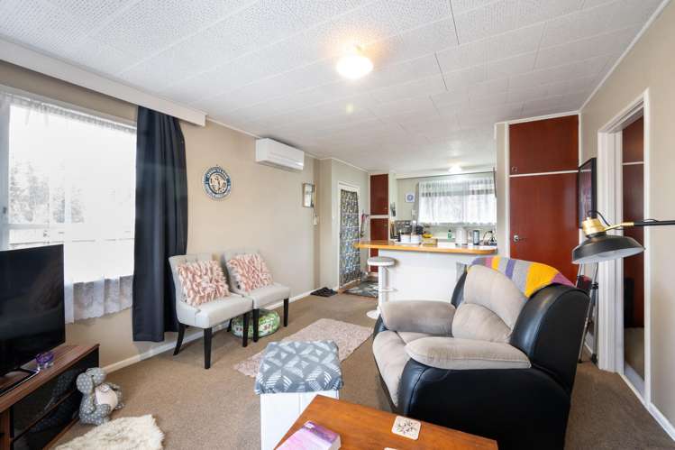 7 Holden Avenue Haumoana_5