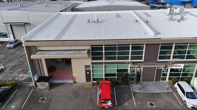 J/61 Hugo Johnston Drive Penrose_1