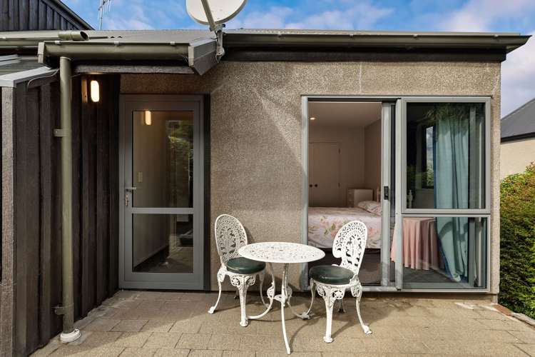 18a Cameron Place Fernhill/Sunshine Bay_7