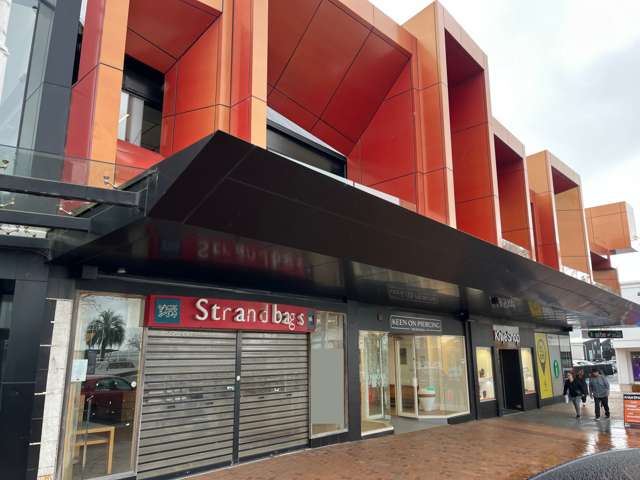 Shop 2, 1 Devonport Road Tauranga_1