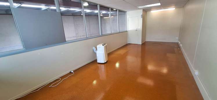 Unit B/20 Manga Road Silverdale_5