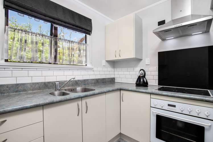 2/12 Palmers Road Clendon Park_2