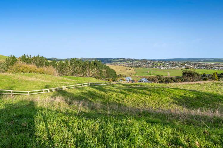 88 Pipitiwai Drive Helensville_20