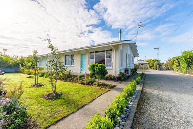 Sunny, Convenient & Easy Living