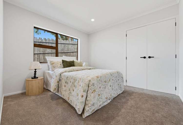 8 Caldecote Place Flat Bush_6