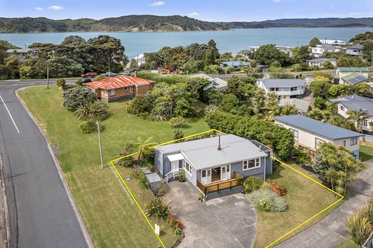 4 Violet Street Raglan_17