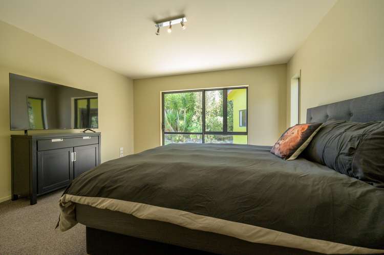 124 Mac'S Road Hira_12