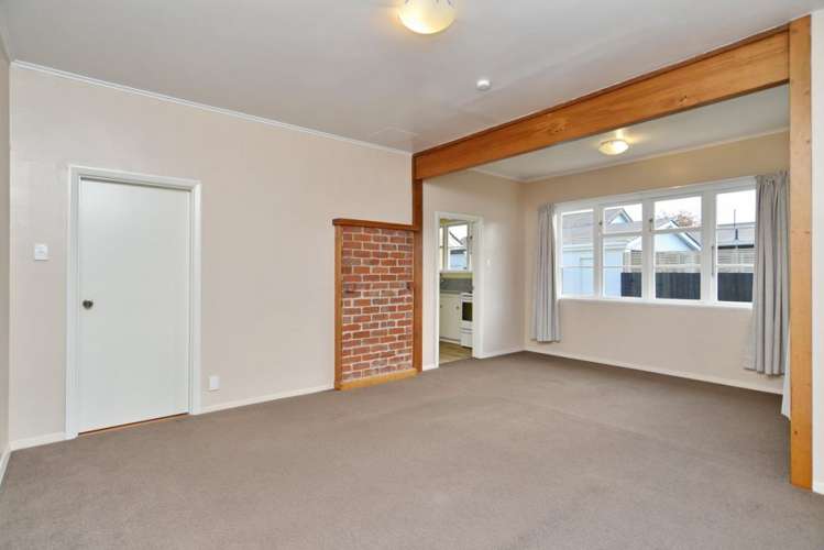 2/50 Radley Street Woolston_5