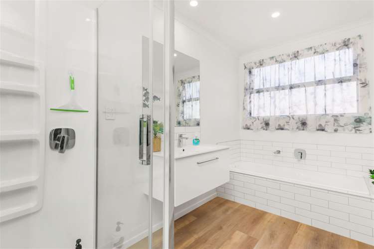 65 Trewern Avenue Chartwell_16