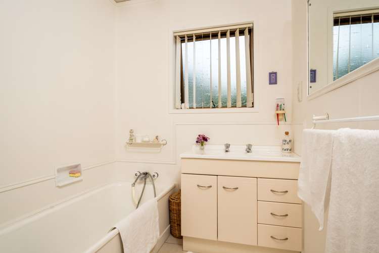 24 Widmore Drive Massey_17