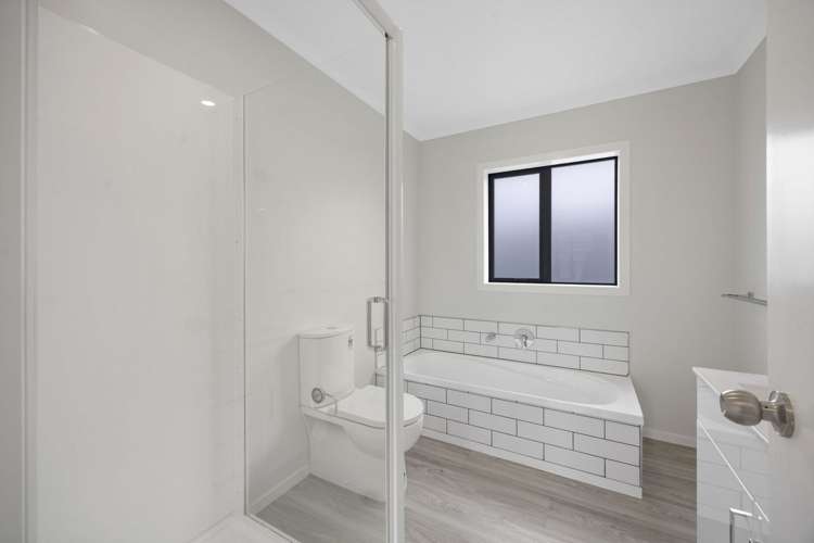 43 Collins Street Hawera_11