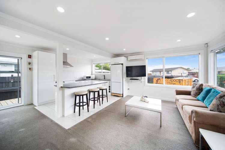 7A Tiari Place Mangere East_1