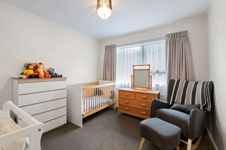 18 Thorburn Avenue Red Beach_11