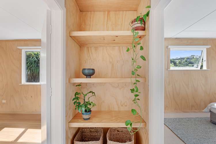 64 Montreal Road Toi Toi_11