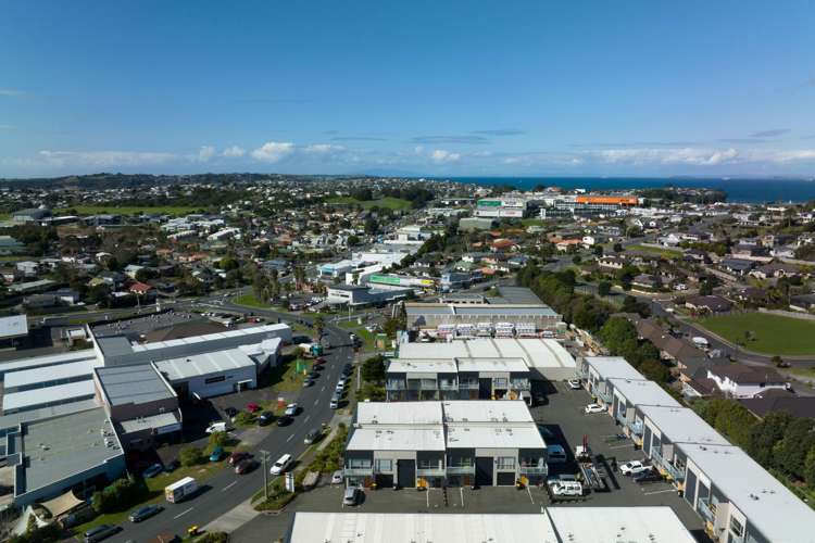 11/45 Karepiro Drive Stanmore Bay_4