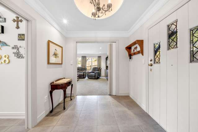 27 Charles Dickens Drive Mellons Bay_4