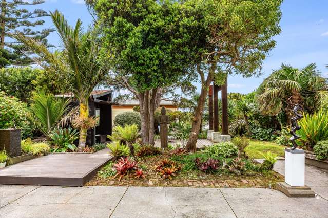 A Victorian Masterpiece in a Garden Sanctuary