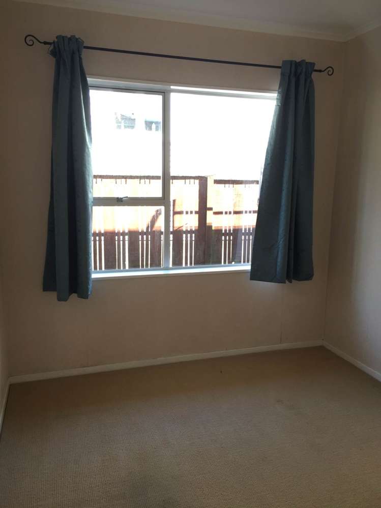 2/83 Moana Avenue One Tree Hill_6