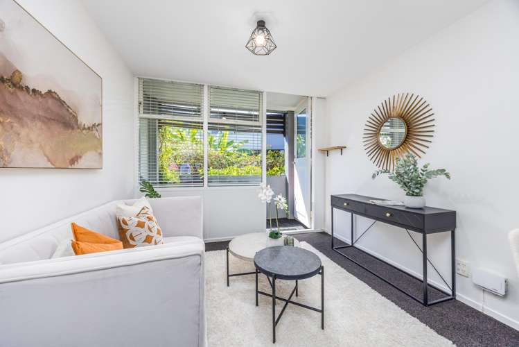 3/9 Don Croot Street Morningside_18