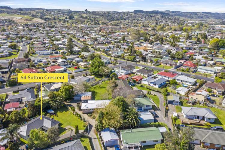 64 Sutton Crescent Papakura_17