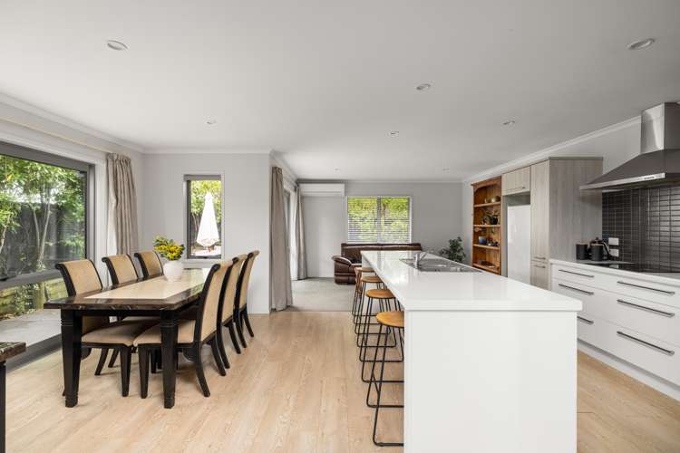 43 Benmore Crescent Pyes Pa_6