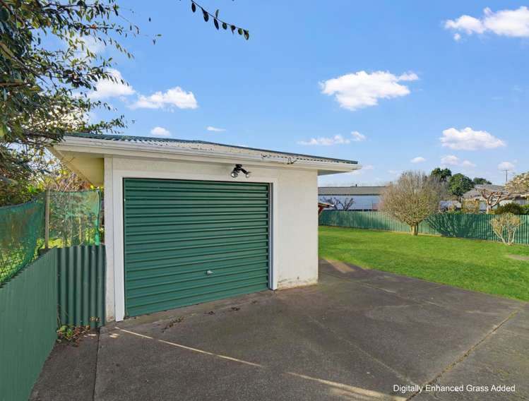 37 Hadfield Crescent College Estate_22