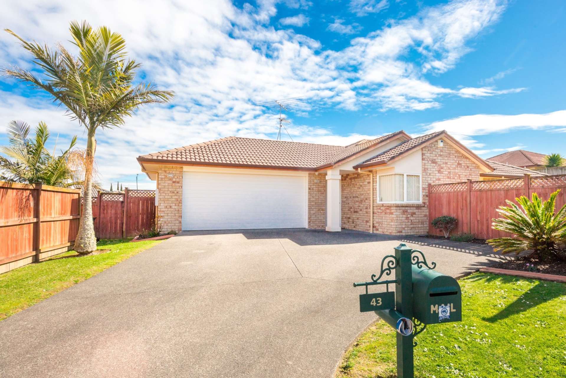 43 Ironstone Place Randwick Park_0