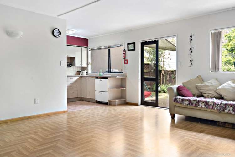 2/697 New North Road Mount Albert_4