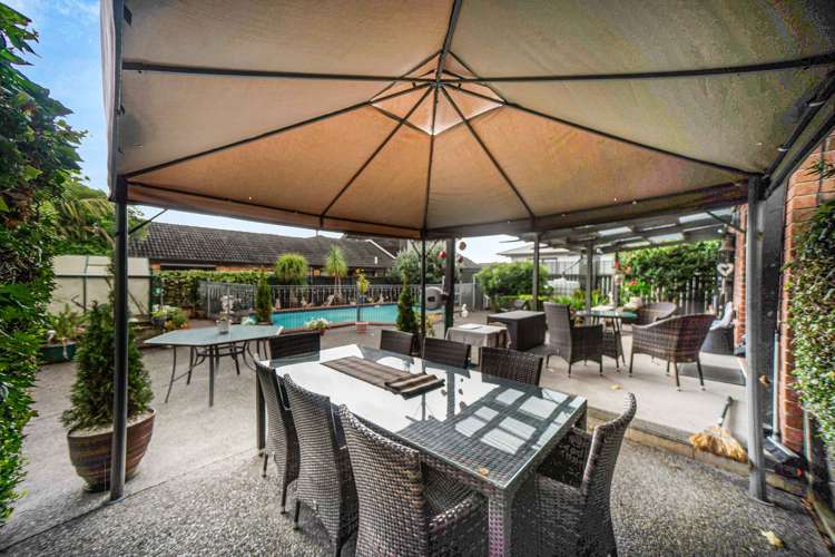 16 Len Garlick Place Pahurehure_10