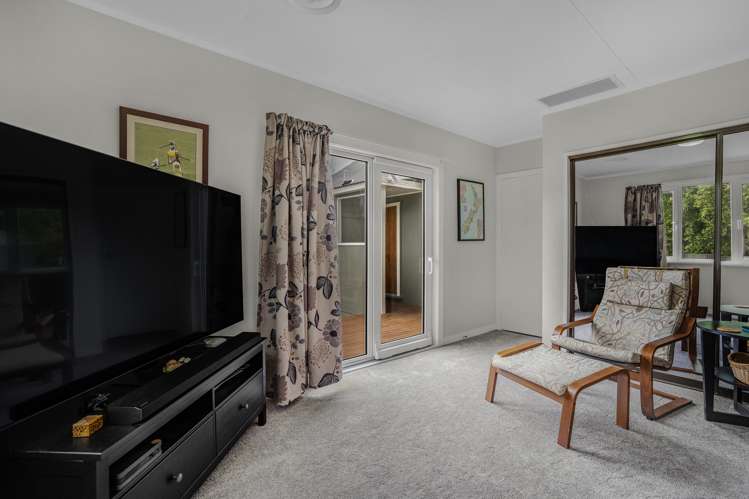 138 Reynolds Street Taita_14