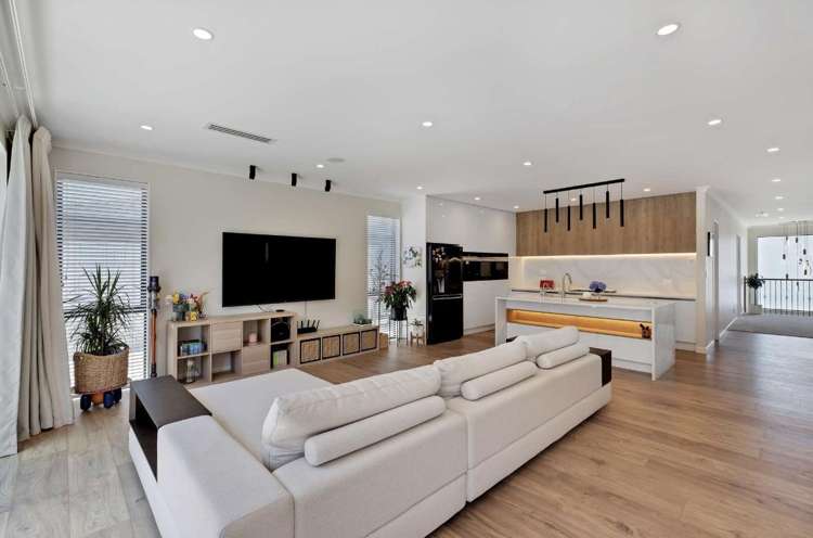 31 Surf View Crescent Red Beach_6