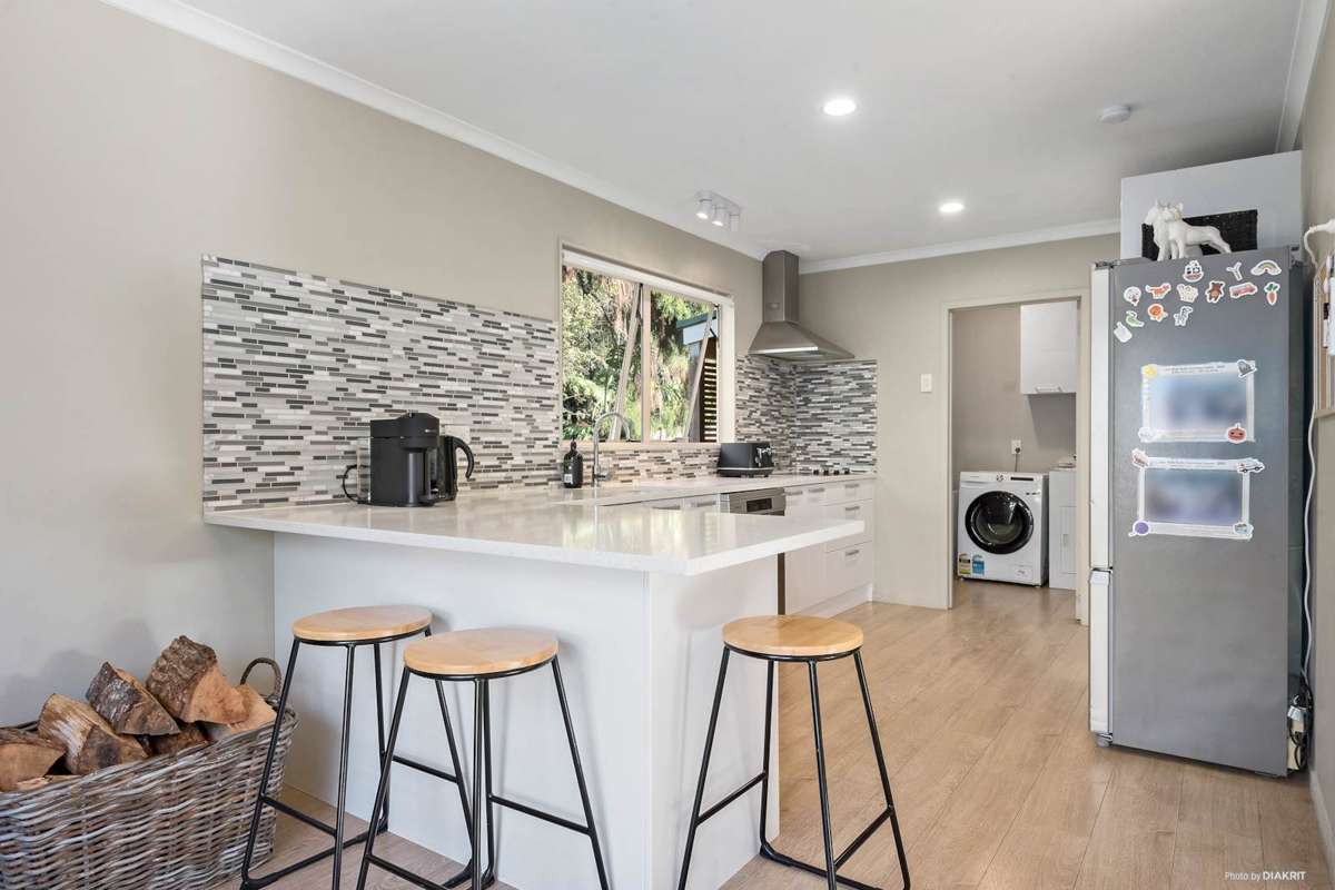 446 Huia Road_2
