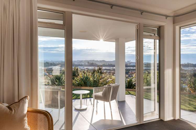 40 Broadwater Close Pyes Pa_18