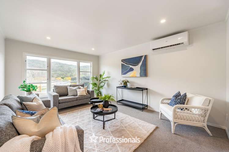 83 Coast Road Wainuiomata_1