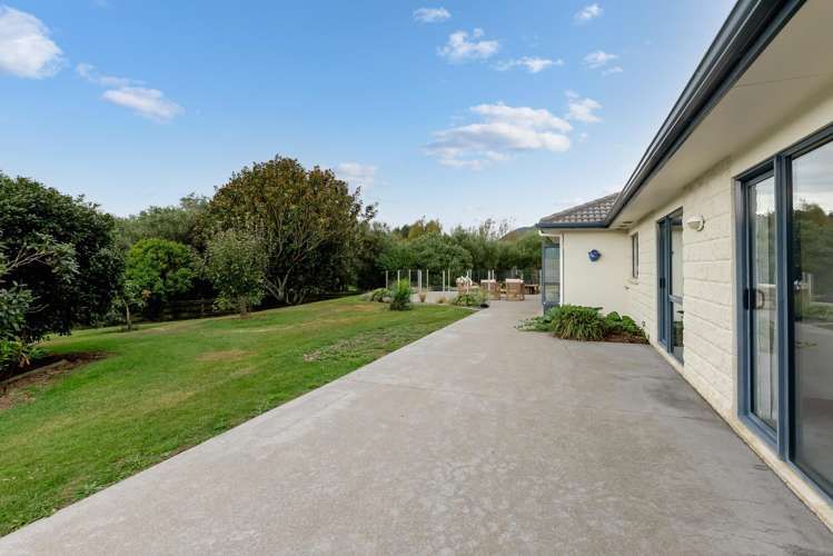 56 Kensington Drive Peka Peka_12