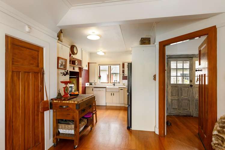 1 Brian Bary Street Redwoodtown_9