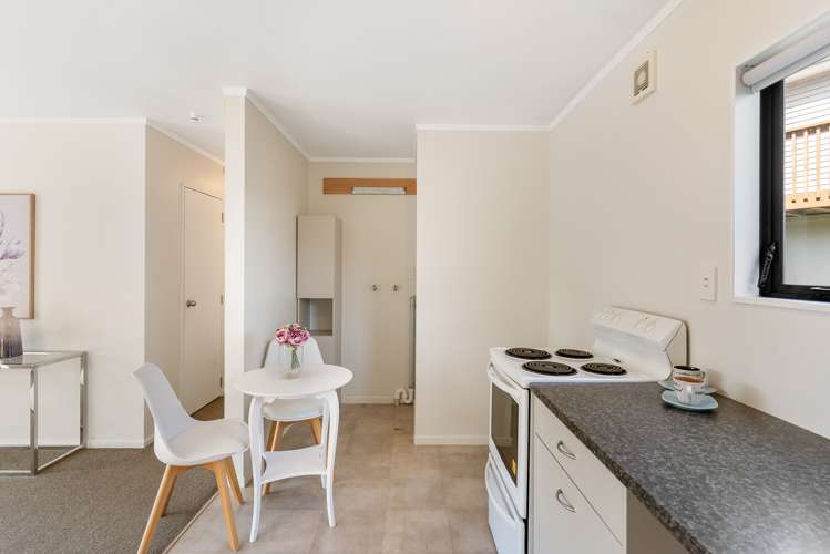 15a Gossamer Drive Pakuranga Heights_6