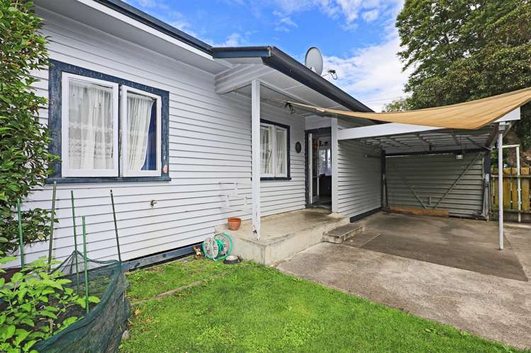 504 Karamu Road South Raureka_13