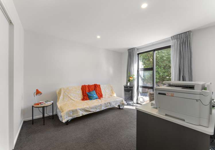 8 Merlincote Crescent Governors Bay_13