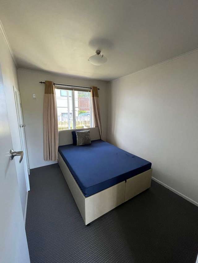 2/11 Rustic Avenue Mount Roskill_4