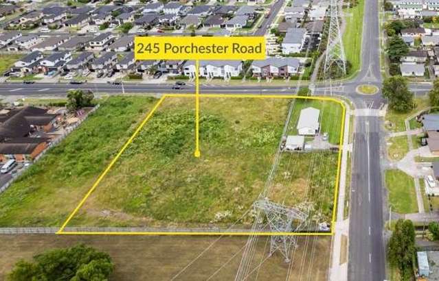 Substantial Land, Superb Location!