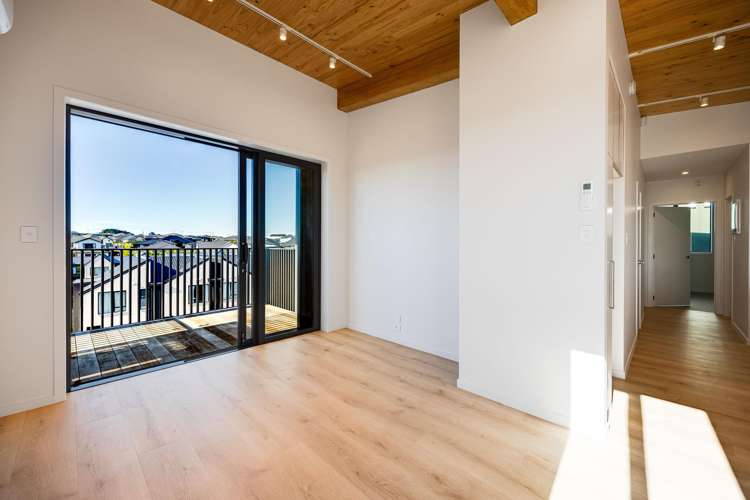 11/40 Waiparaheka Drive Milldale_5