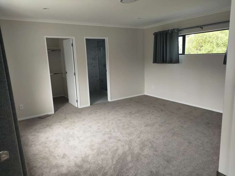 2 Han Court Glen Eden_5