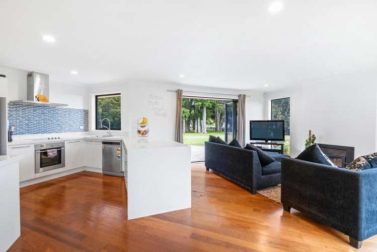 1041 Waiuku Road_4