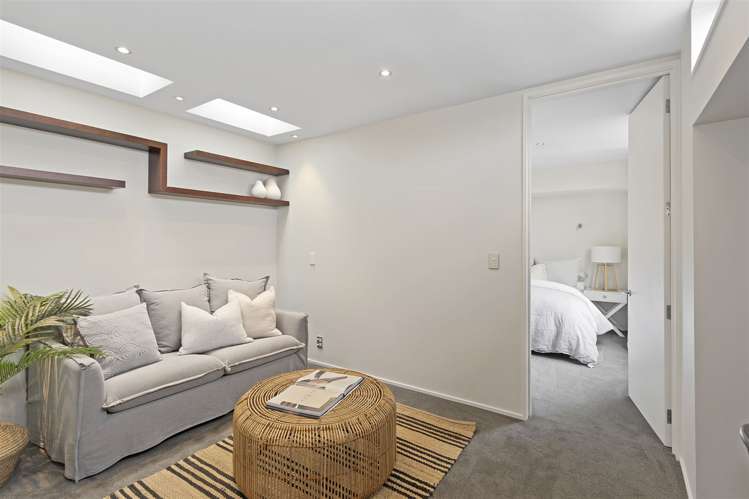 70 Office Road Merivale_12