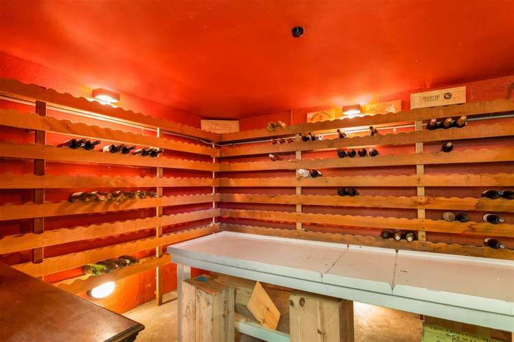 305 Avonhead Road Avonhead_17