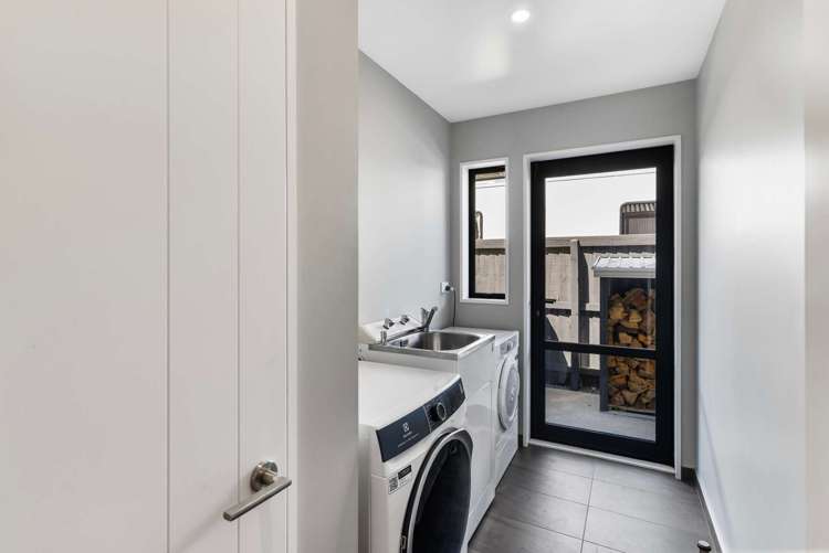 33 Navy Loop Rolleston_16