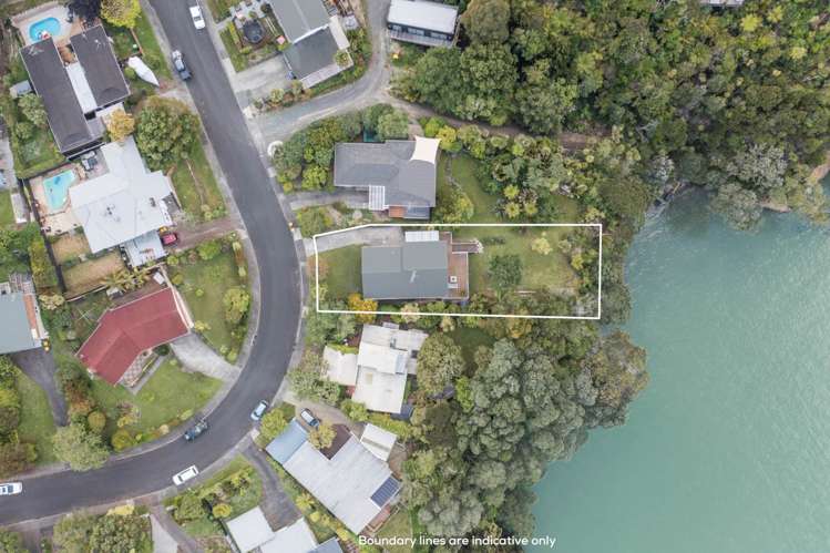 6 Valkyria Place Beach Haven_21