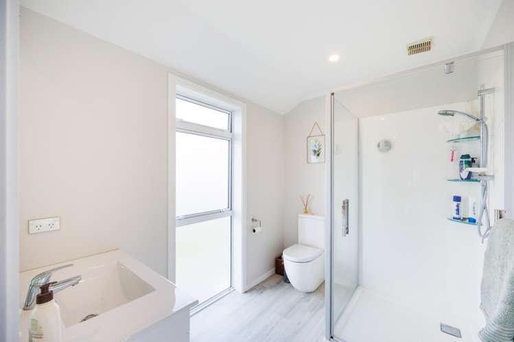 132 Johnstone Drive Fitzherbert_18